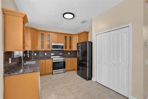 Villa ou maison à vendre à Tampa, Floride: 4 chambres, 229.47 m2 № 2399272 - photo 14