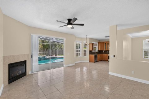 Villa ou maison à vendre à Tampa, Floride: 4 chambres, 229.47 m2 № 2399272 - photo 12