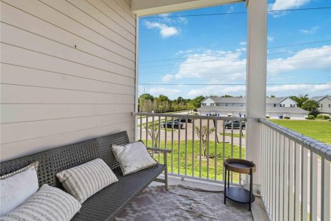 Townhouse in Tampa, Florida 3 bedrooms, 209.96 sq.m. № 2223779 - photo 23
