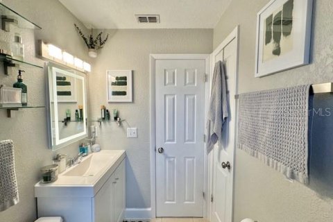 Condominio en venta en Orlando, Florida, 2 dormitorios, 65.87 m2 № 1747637 - foto 9