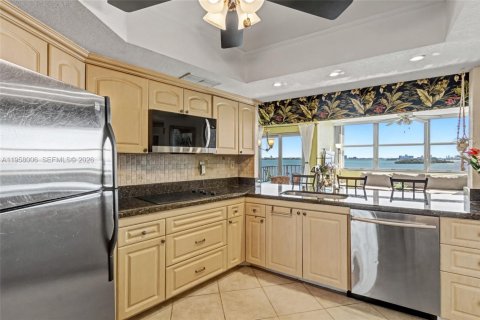 Купить кондоминиум в Норт-Майами, Флорида 1 спальня, 77.2м2, № 2025223 - фото 10