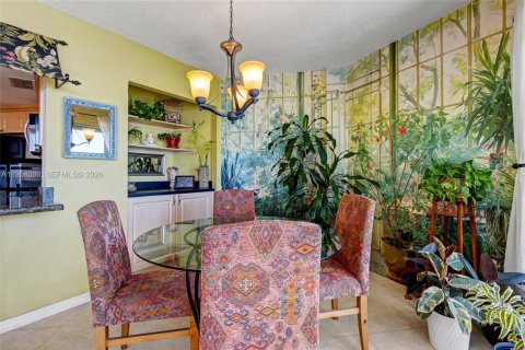 Купить кондоминиум в Норт-Майами, Флорида 1 спальня, 77.2м2, № 2025223 - фото 6