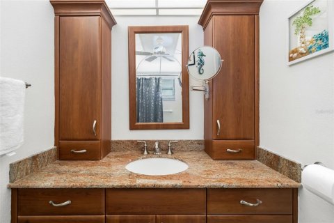 Condo in Bradenton, Florida, 1 bedroom  № 1511373 - photo 19