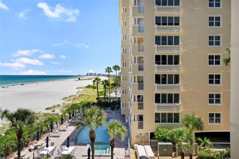 Condo in Clearwater, Florida, 2 bedrooms  № 1885727 - photo 21