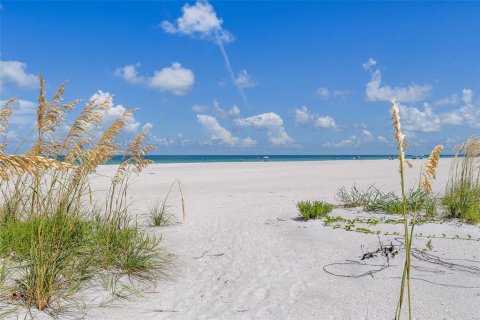 Condo in Clearwater, Florida, 2 bedrooms  № 1885727 - photo 5