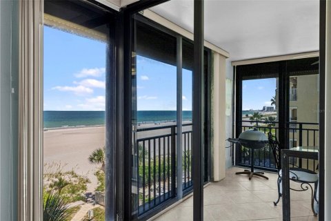 Condo in Clearwater, Florida, 2 bedrooms  № 1885727 - photo 24