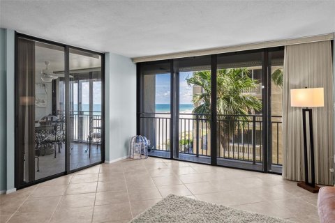 Condo in Clearwater, Florida, 2 bedrooms  № 1885727 - photo 11