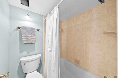 Condo in Clearwater, Florida, 2 bedrooms  № 1885727 - photo 19