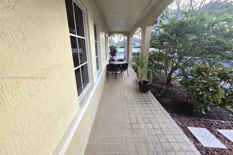 Commercial property in Coral Springs, Florida № 1710561 - photo 18