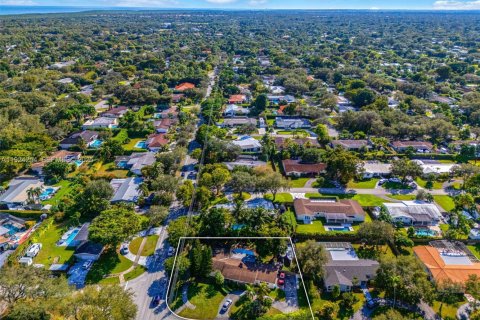 Casa en venta en Palmetto Bay, Florida, 3 dormitorios, 172.8 m2 № 1983059 - foto 12