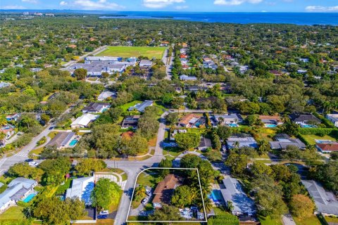 Casa en venta en Palmetto Bay, Florida, 3 dormitorios, 172.8 m2 № 1983059 - foto 17