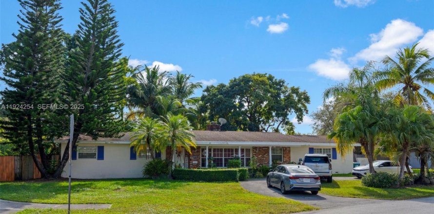 Casa en Palmetto Bay, Florida 3 dormitorios, 172.8 m2 № 1983059