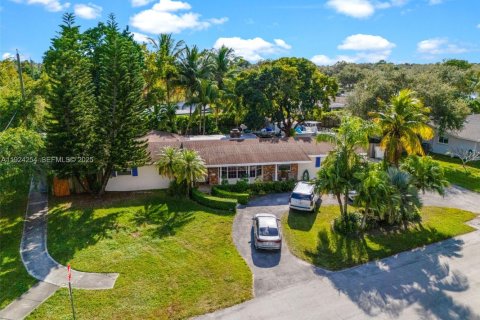 Casa en venta en Palmetto Bay, Florida, 3 dormitorios, 172.8 m2 № 1983059 - foto 8