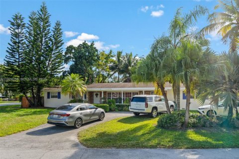 Casa en venta en Palmetto Bay, Florida, 3 dormitorios, 172.8 m2 № 1983059 - foto 3