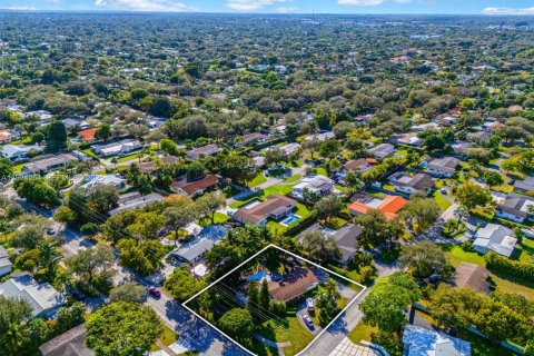 Casa en venta en Palmetto Bay, Florida, 3 dormitorios, 172.8 m2 № 1983059 - foto 13