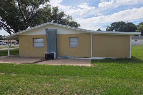 Apartamento en alquiler en Zephyrhills, Florida, 2 dormitorios, 107.02 m2 № 2107468 - foto 4