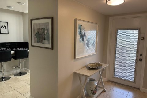 Copropriété à vendre à Sunrise, Floride: 2 chambres, 95.22 m2 № 2041848 - photo 6