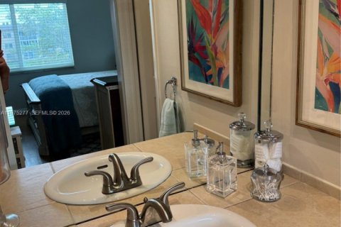 Copropriété à vendre à Sunrise, Floride: 2 chambres, 95.22 m2 № 2041848 - photo 23