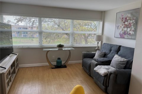 Copropriété à vendre à Sunrise, Floride: 2 chambres, 95.22 m2 № 2041848 - photo 15