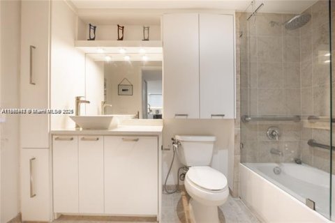 Купить кондоминиум в Майами, Флорида 1 спальня, 57.13м2, № 1948610 - фото 8