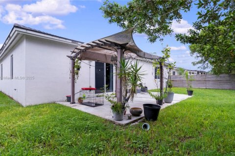 Villa ou maison à vendre à Homestead, Floride: 4 chambres, 213.68 m2 № 1946176 - photo 17