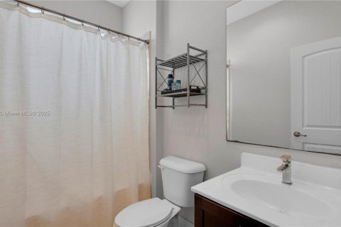 Villa ou maison à vendre à Homestead, Floride: 4 chambres, 213.68 m2 № 1946176 - photo 13