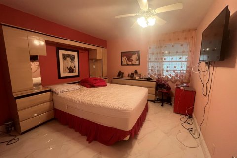 Condo in Delray Beach, Florida, 2 bedrooms  № 2243522 - photo 18