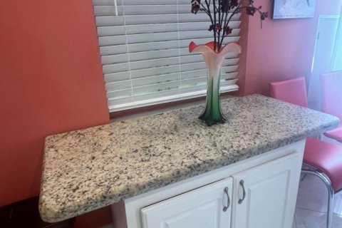 Condo in Delray Beach, Florida, 2 bedrooms  № 2243522 - photo 7