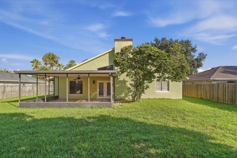 House in Orlando, Florida 3 bedrooms, 135.92 sq.m. № 2342059 - photo 3