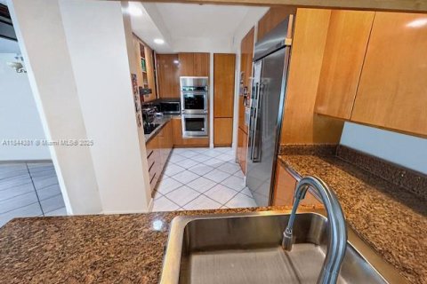 Condominio en alquiler en Aventura, Florida, 3 dormitorios, 245.26 m2 № 1936286 - foto 6