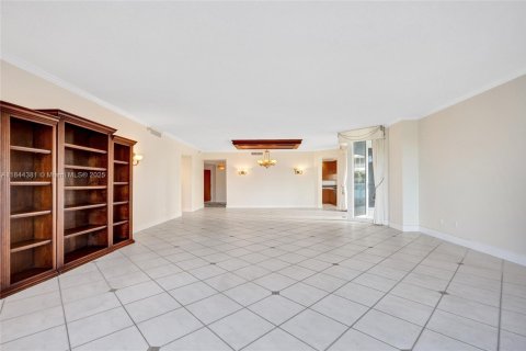 Condominio en alquiler en Aventura, Florida, 3 dormitorios, 245.26 m2 № 1936286 - foto 20
