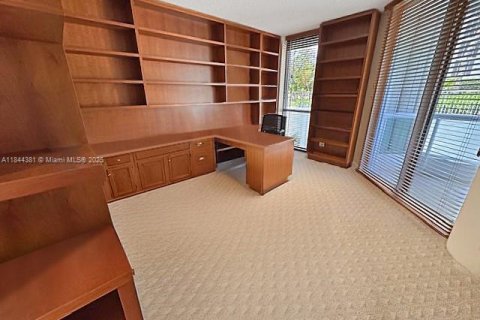 Condominio en alquiler en Aventura, Florida, 3 dormitorios, 245.26 m2 № 1936286 - foto 15