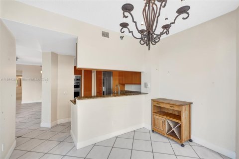 Condominio en alquiler en Aventura, Florida, 3 dormitorios, 245.26 m2 № 1936286 - foto 24