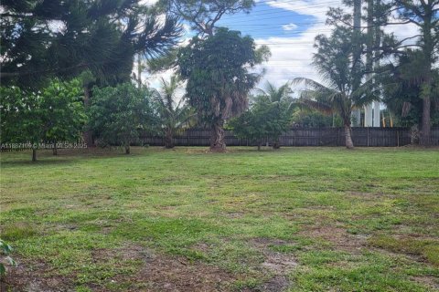 Villa ou maison à louer à Royal Palm Beach, Floride: 3 chambres, 116.41 m2 № 1933730 - photo 24