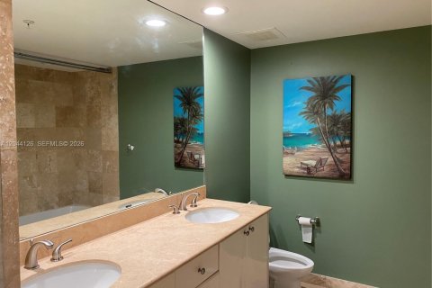 Condo in Hallandale Beach, Florida, 1 bedroom  № 2145939 - photo 24