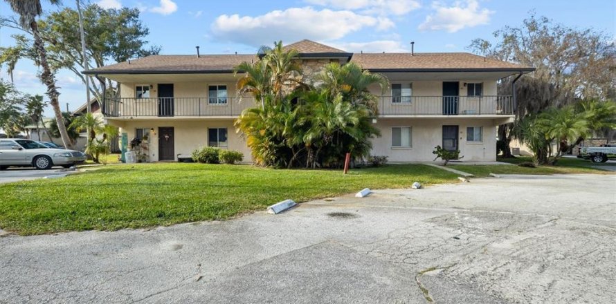 Condominio en Winter Haven, Florida, 2 dormitorios № 2150335