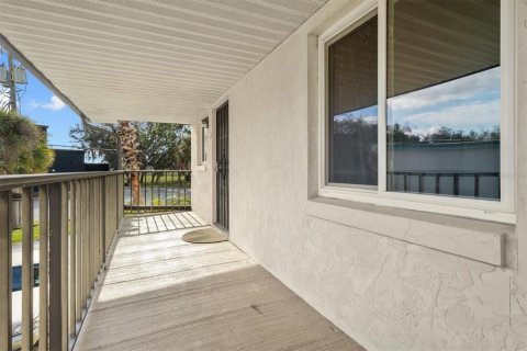 Condominio en venta en Winter Haven, Florida, 2 dormitorios, 79.06 m2 № 2150335 - foto 15