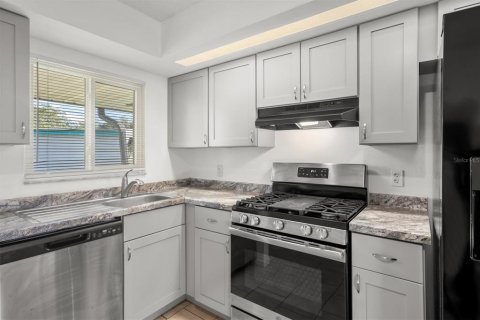 Condominio en venta en Winter Haven, Florida, 2 dormitorios, 79.06 m2 № 2150335 - foto 2