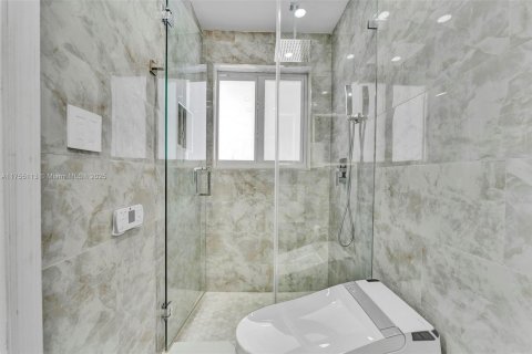 Купить виллу или дом в Майами, Флорида 3 спальни, 156.08м2, № 1867656 - фото 18