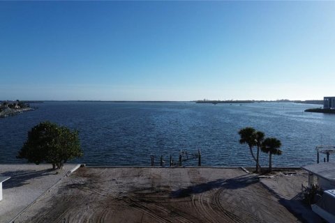 Terreno en venta en Englewood, Florida № 1534899 - foto 3