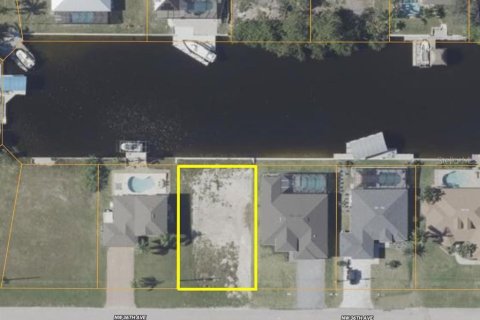 Land in Cape Coral, Florida № 1810111 - photo 3