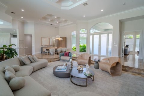 House in Weston, Florida 4 bedrooms, 400.97 sq.m. № 1945152 - photo 17