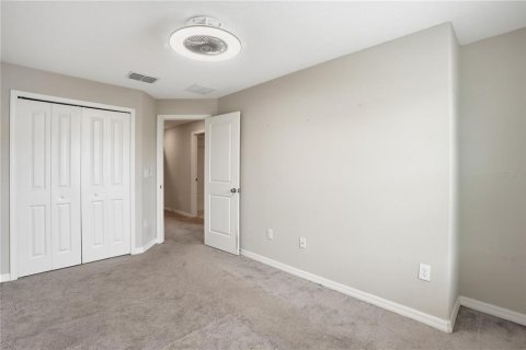Townhouse in Sun City Center, Florida 3 bedrooms, 154.5 sq.m. № 2396229 - photo 28