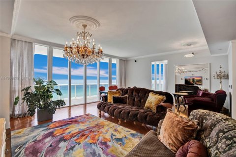 Condo à Sunny Isles Beach, Floride, 3 chambres № 2090456