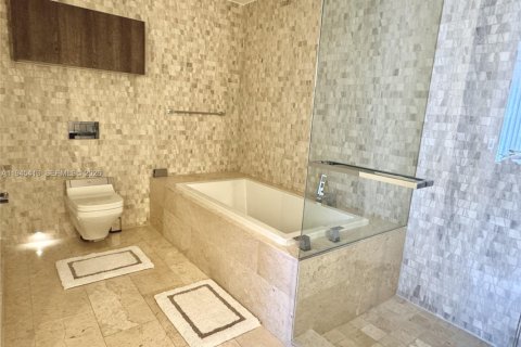 Купить кондоминиум в Майами, Флорида 3 спальни, 189.8м2, № 2089168 - фото 10