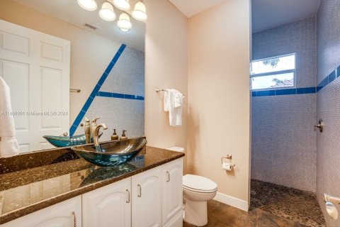Villa ou maison à vendre à Cape Coral, Floride: 6 chambres № 1930251 - photo 2