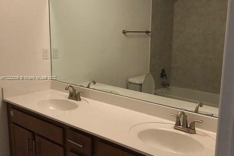 Adosado en venta en Miami, Florida, 3 dormitorios, 165.09 m2 № 1942996 - foto 5