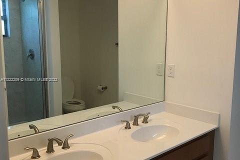 Adosado en venta en Miami, Florida, 3 dormitorios, 165.09 m2 № 1942996 - foto 7