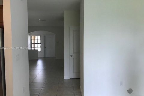 Adosado en venta en Miami, Florida, 3 dormitorios, 165.09 m2 № 1942996 - foto 3