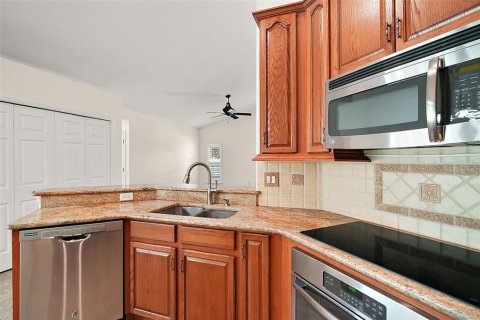 Casa en venta en Mount Dora, Florida, 3 dormitorios, 197.14 m2 № 1873886 - foto 28